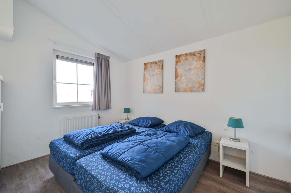 Vrijstaande woning te koop: Burgemeester Dalenbergstraat 50-230, West-Graftdijk