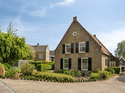 Vrijstaande woning te koop: Weitjes 1, Drimmelen Centrum Drimmelen