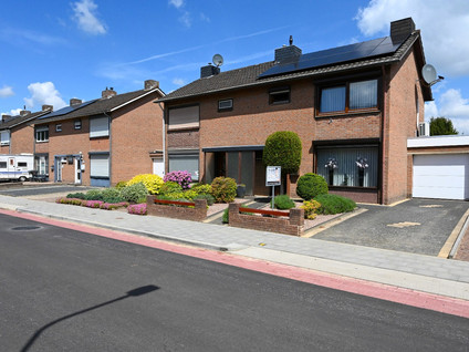 Tussenwoning te koop: Pastoor Greijmansstraat 27, Schinveld Schinveld
