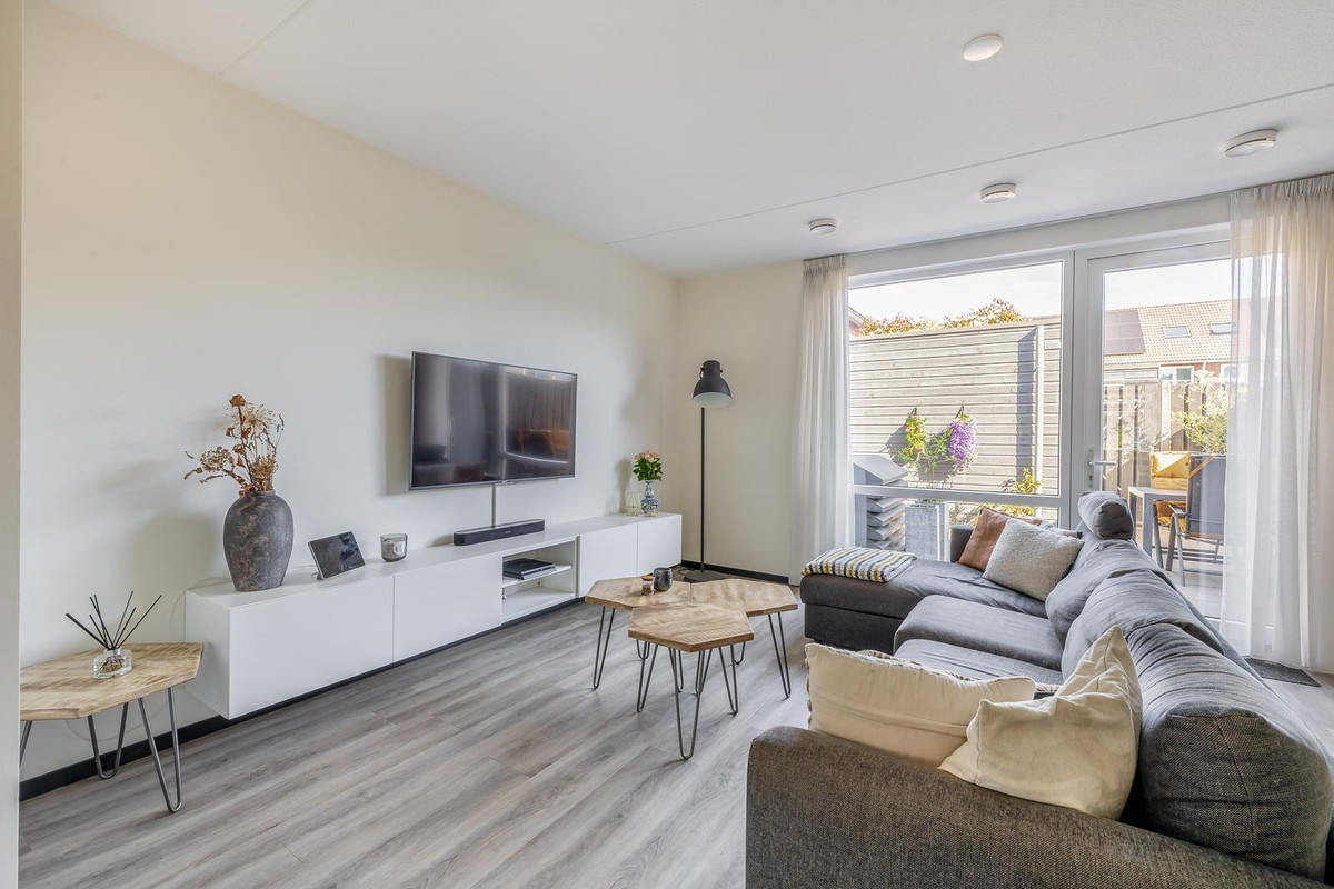 Tussenwoning te koop: Paul Guillaumestraat 44, Tegelen