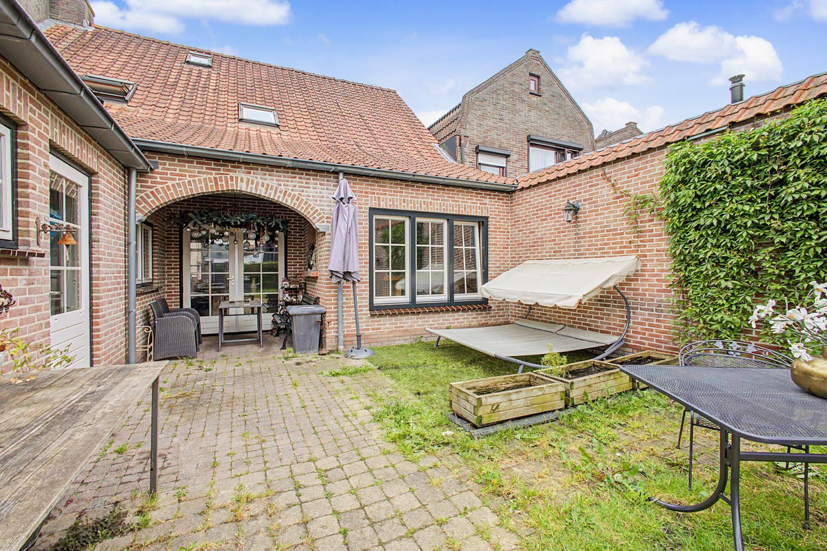 Hoekwoning te koop: Gentsebreedstraat 6, Philippine
