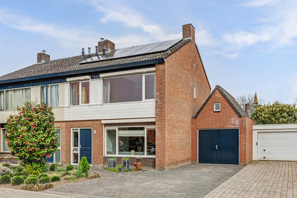 Tussenwoning te koop: Heuveleind 4, Steensel