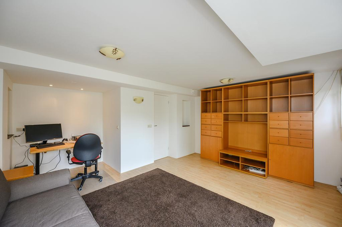 Tussenwoning te huur: Burgemeester Eliasstraat 61, Amsterdam