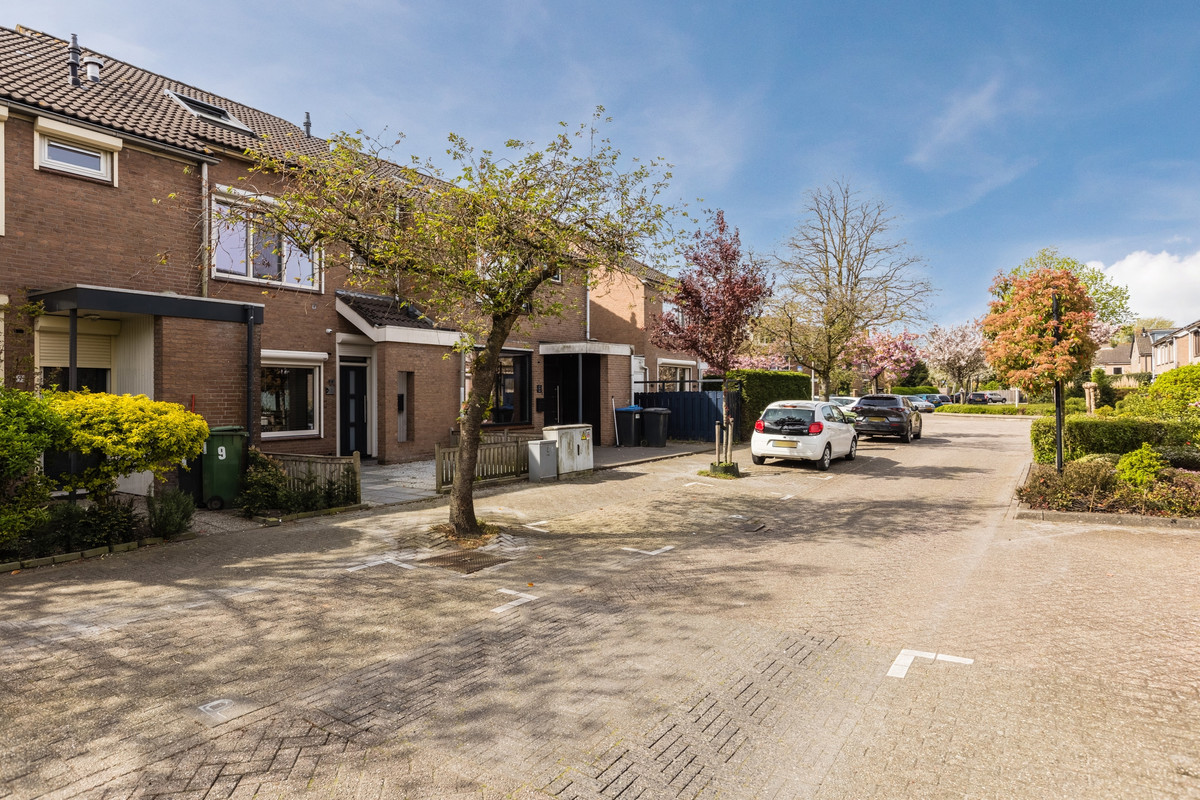 Tussenwoning te koop: Kruidhof 11, Bergen Op Zoom