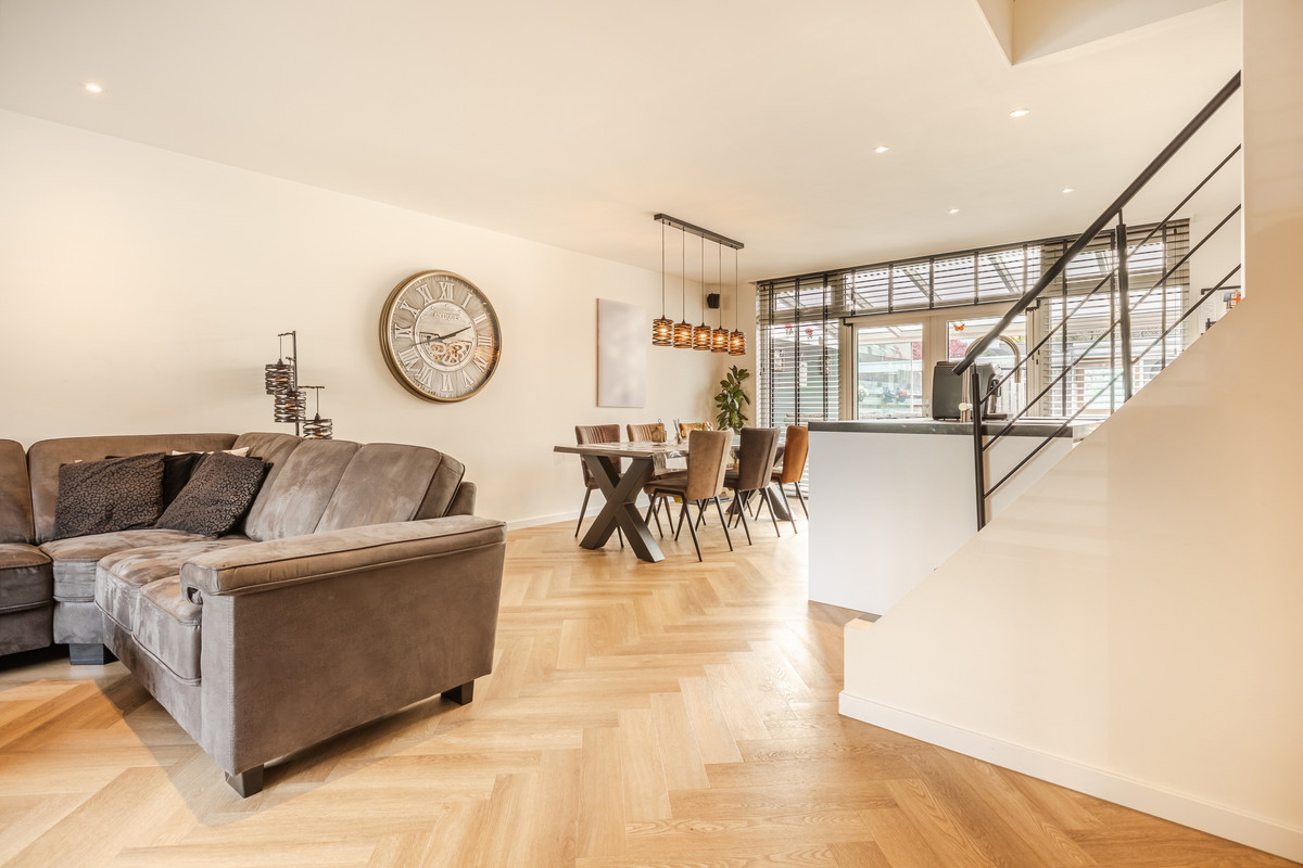 Tussenwoning te koop: Kruidhof 11, Bergen Op Zoom