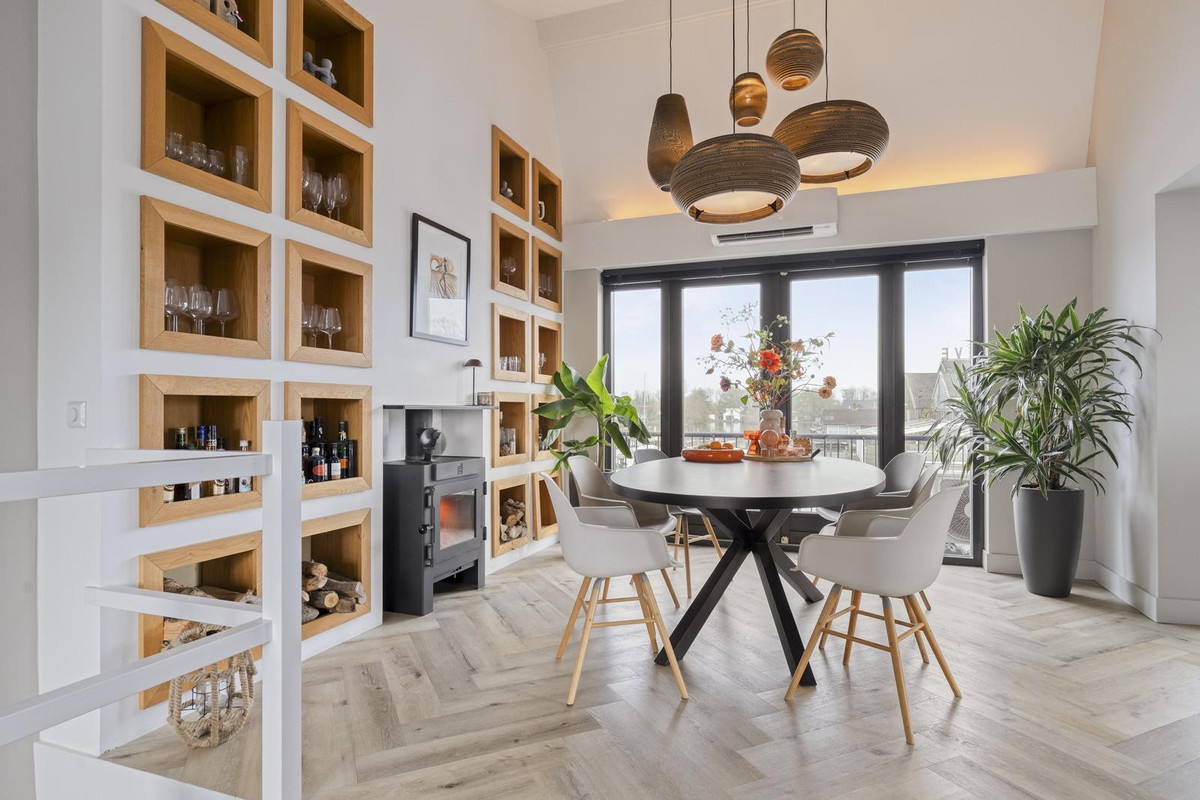 Hoekwoning te koop: Baambrugse Zuwe 167E, Vinkeveen