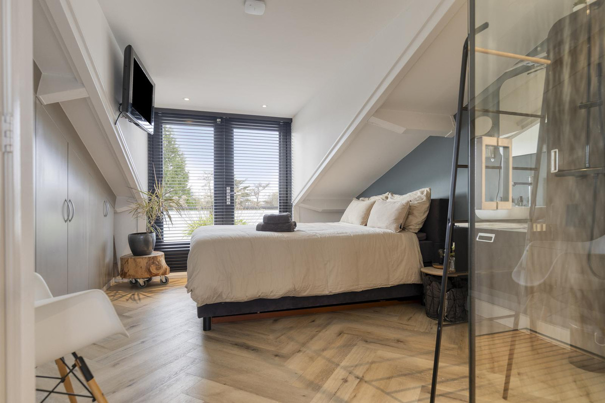 Hoekwoning te koop: Baambrugse Zuwe 167E, Vinkeveen
