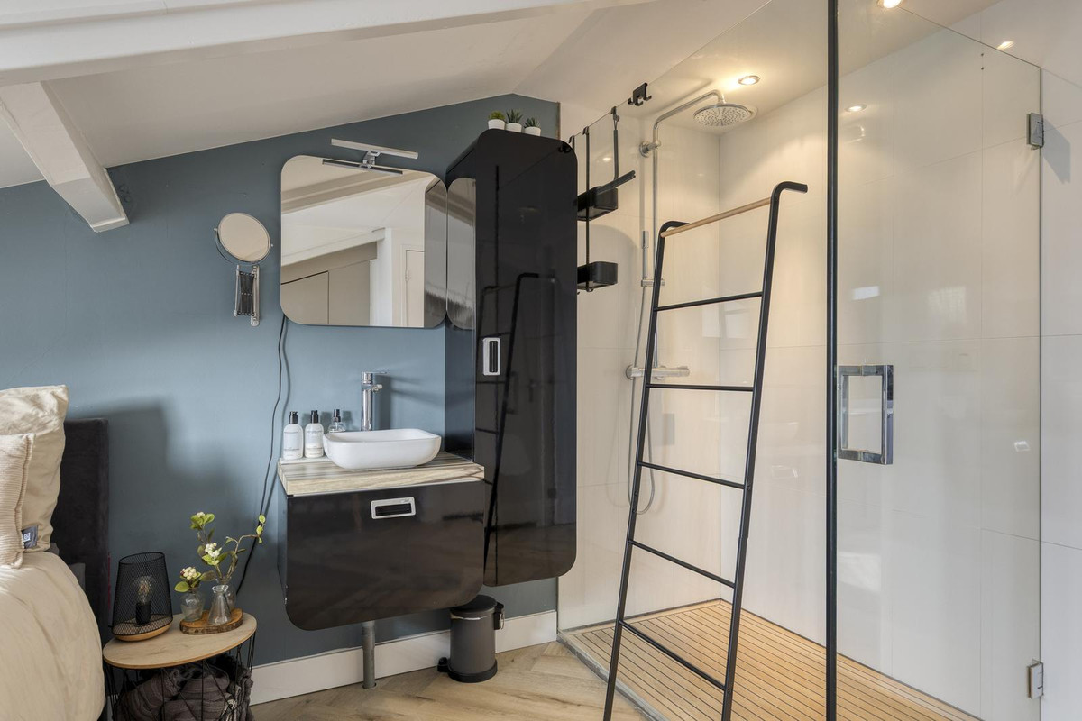 Hoekwoning te koop: Baambrugse Zuwe 167E, Vinkeveen