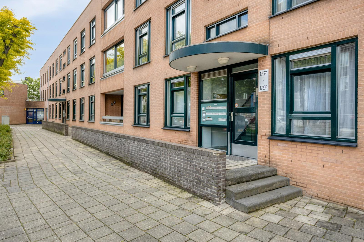 Appartement te koop: Adelbert van Scharnlaan 177A, Maastricht