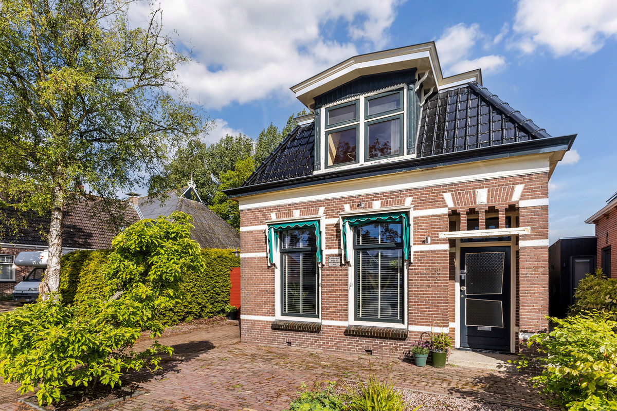 Vrijstaande woning te koop: Hermanawei 31, Minnertsga