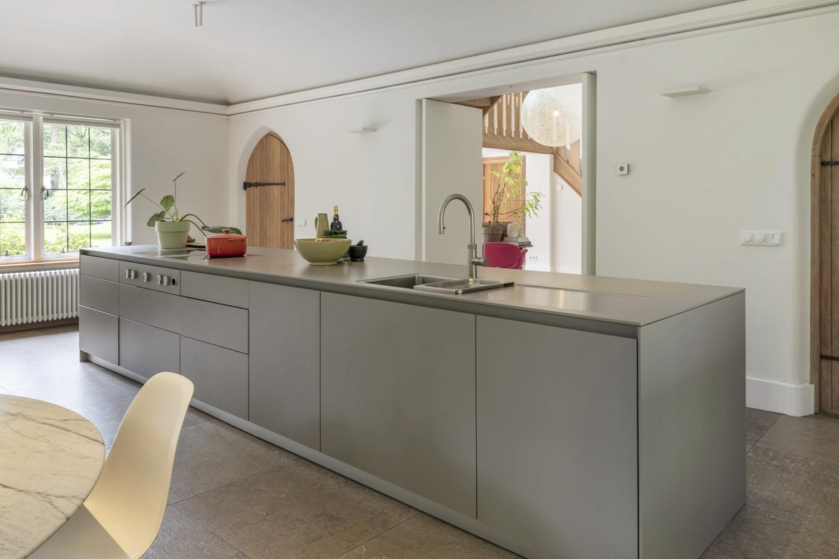 Vrijstaande woning te koop: Bredaseweg 389, Tilburg