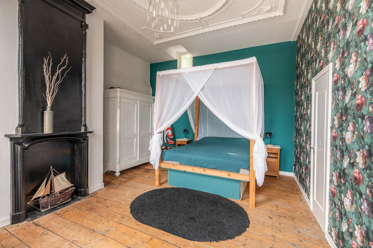 Hoekwoning te koop: Nieuwe Sluisstraat 7, Schiedam