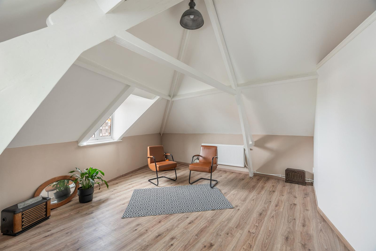 Hoekwoning te koop: Nieuwe Sluisstraat 7, Schiedam