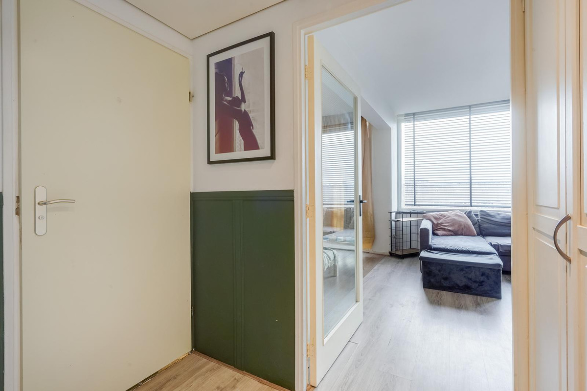 Studio te koop: Elisabeth Brugsmaweg 1-302, 'S-Gravenhage