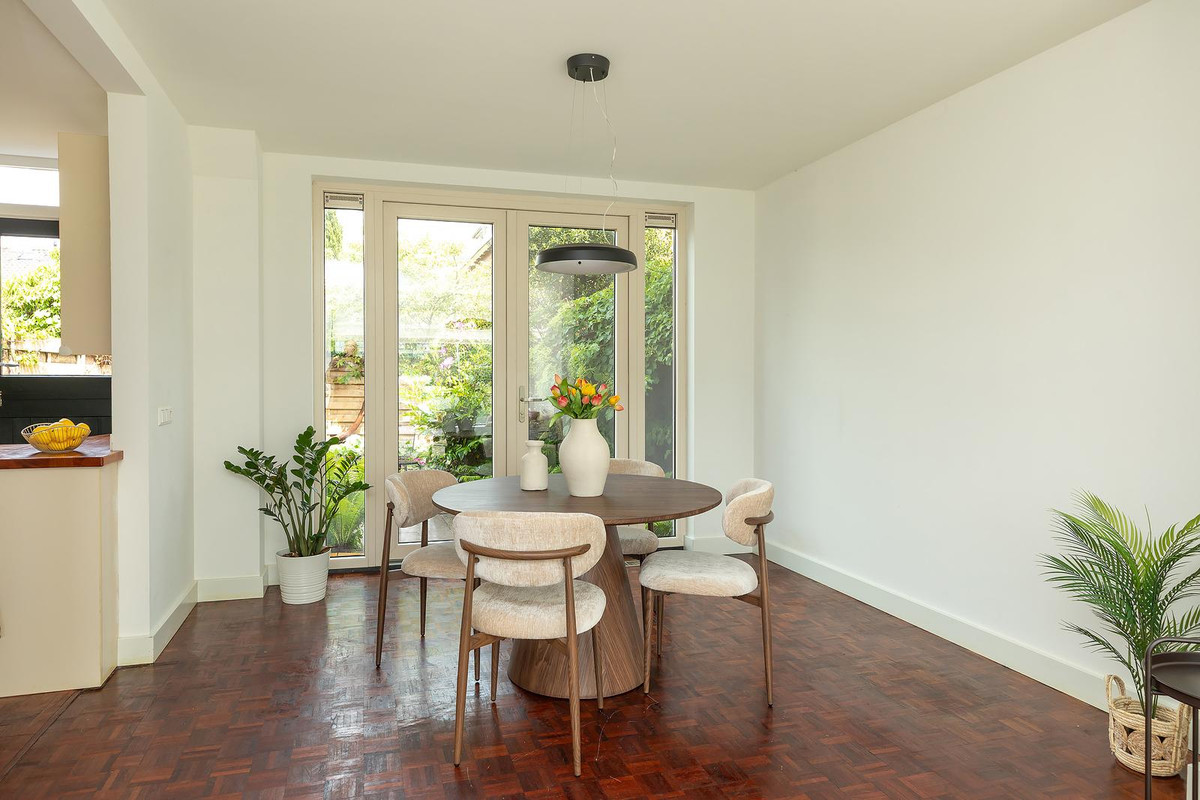Tussenwoning te koop: Elisabeth de Walélaan 34, Ankeveen