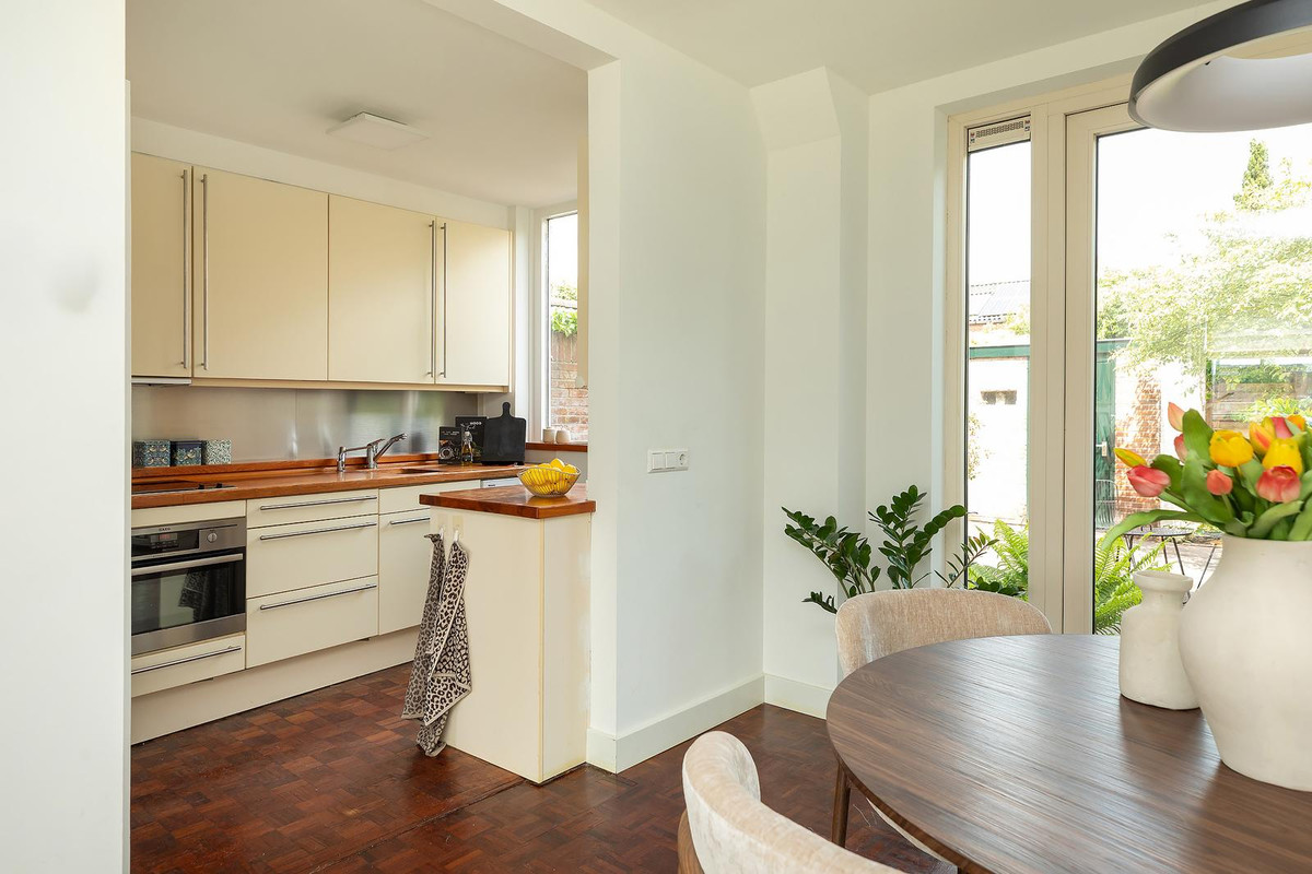 Tussenwoning te koop: Elisabeth de Walélaan 34, Ankeveen