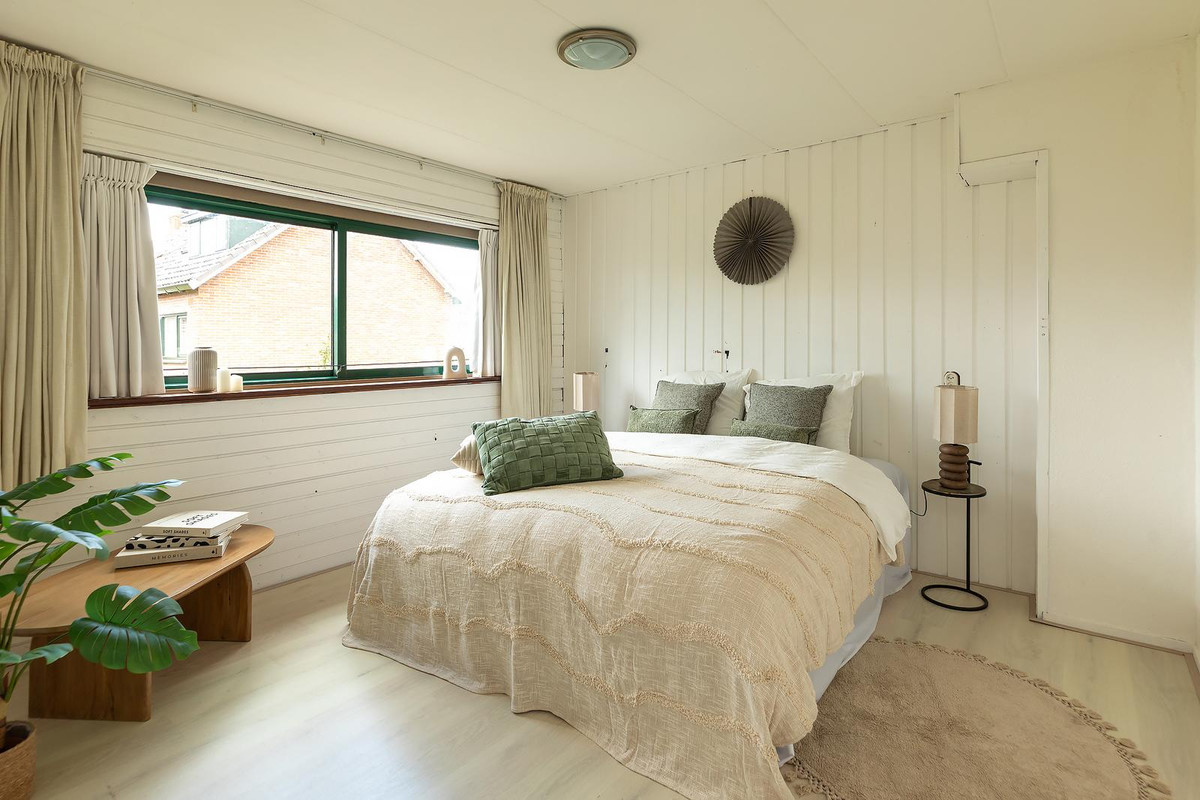 Tussenwoning te koop: Elisabeth de Walélaan 34, Ankeveen