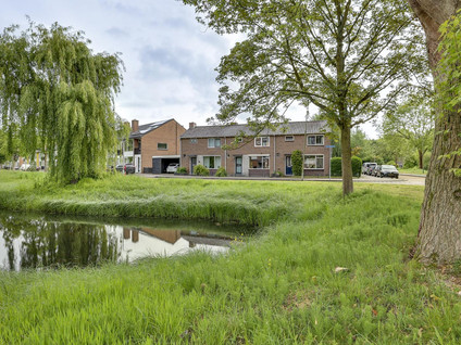 Van Hallstraat 2