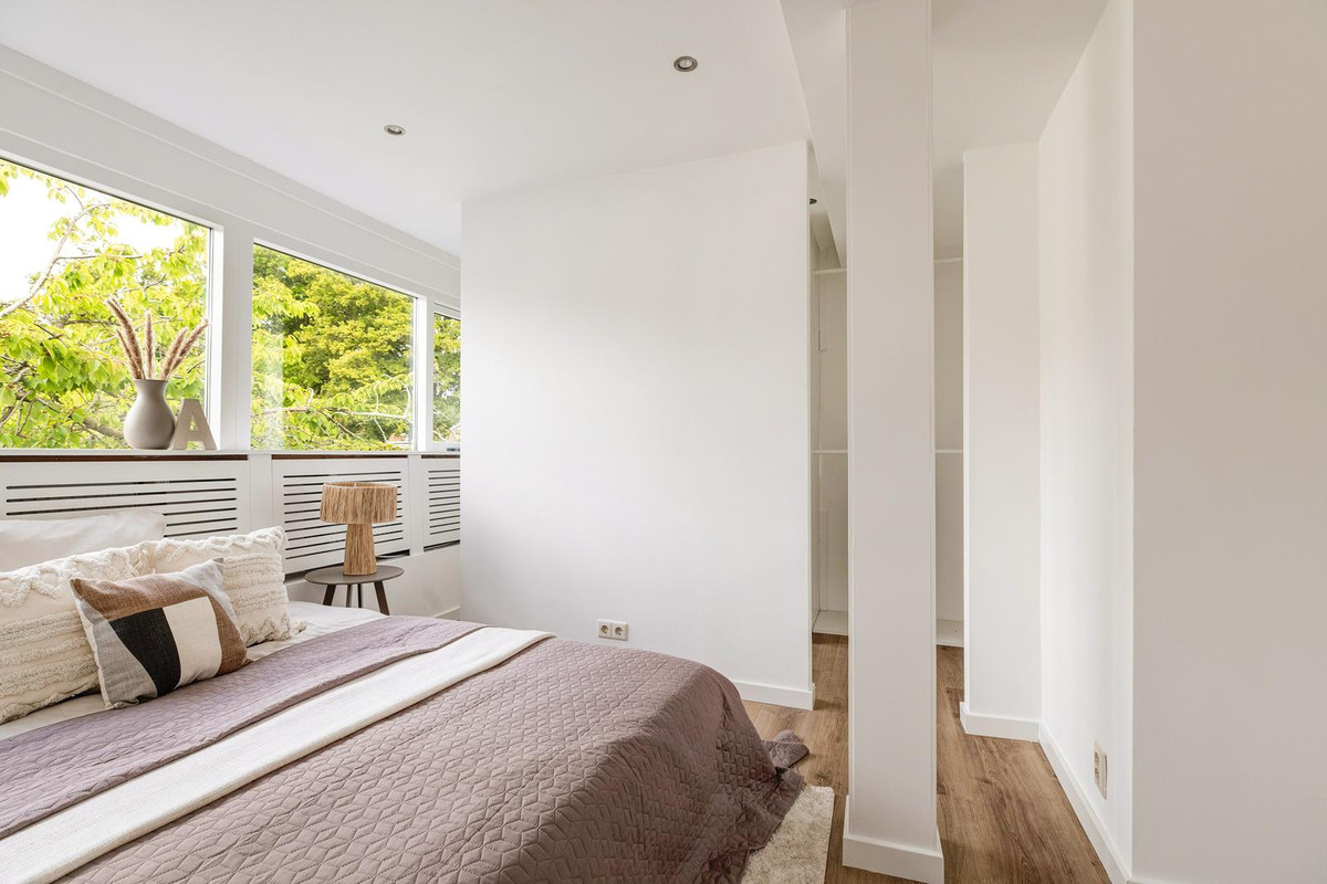 Tussenwoning te koop: Pernisser Molenweg 57, Pernis Rotterdam