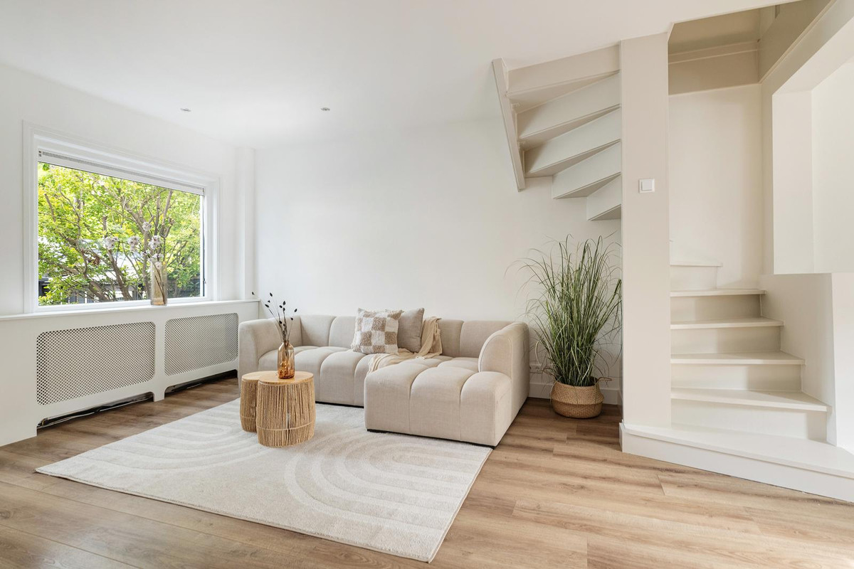Tussenwoning te koop: Pernisser Molenweg 57, Pernis Rotterdam