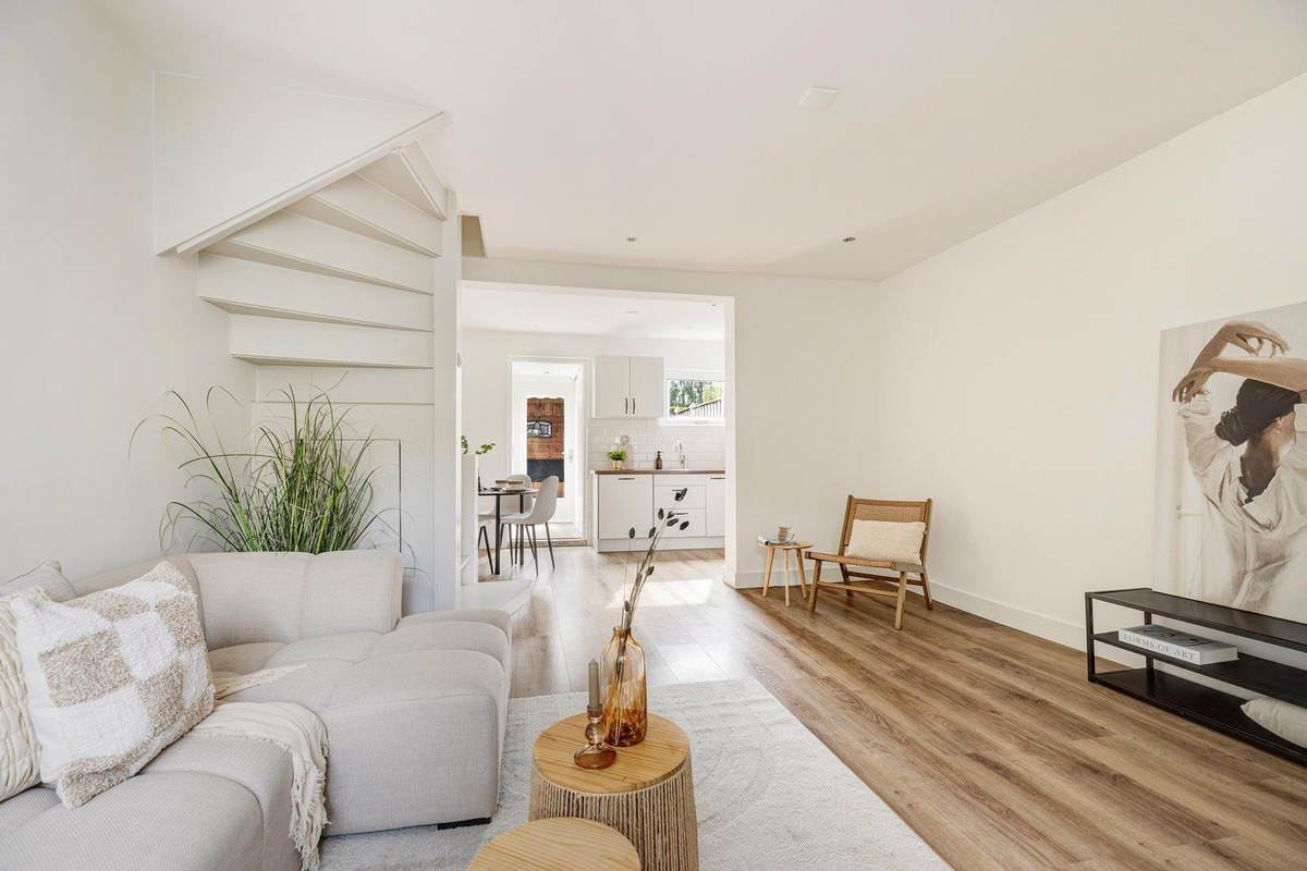 Tussenwoning te koop: Pernisser Molenweg 57, Pernis Rotterdam