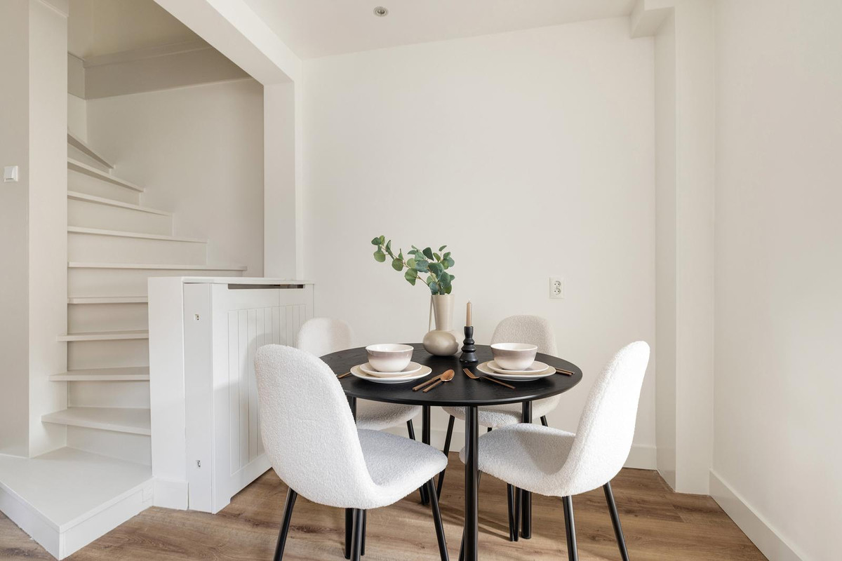 Tussenwoning te koop: Pernisser Molenweg 57, Pernis Rotterdam