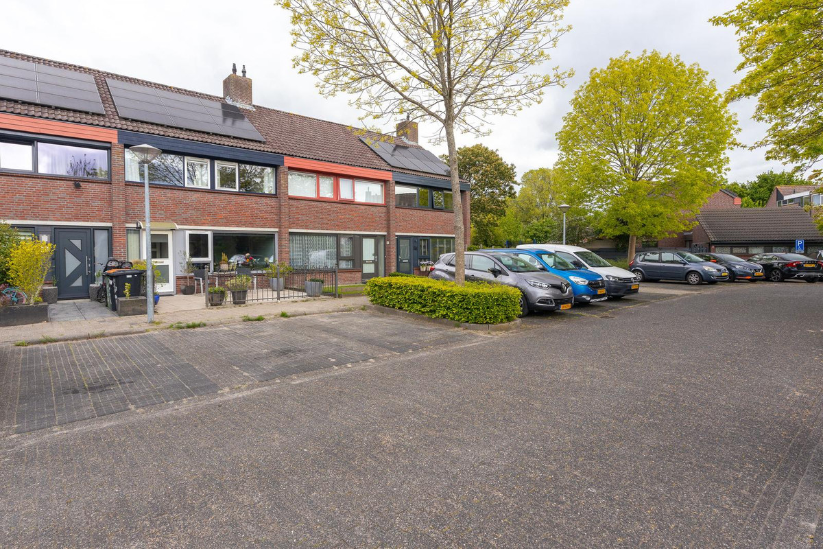 Tussenwoning te koop: Langetuin 98, Zwaag