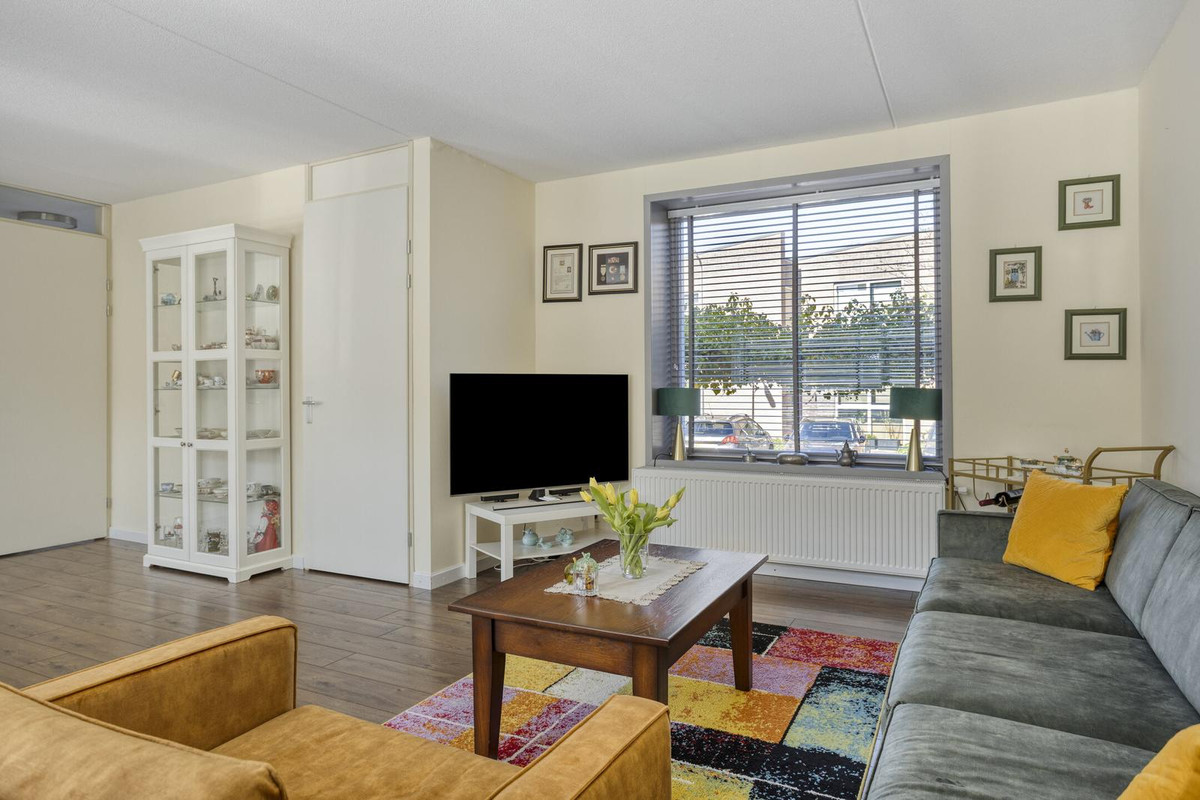 Tussenwoning te koop: De Triomfboog 30, Enschede