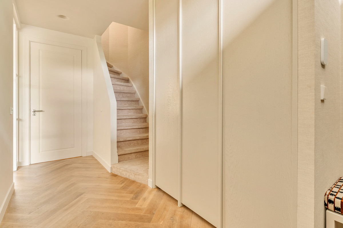 Tussenwoning te koop: Hillenraadt 32, Amsterdam