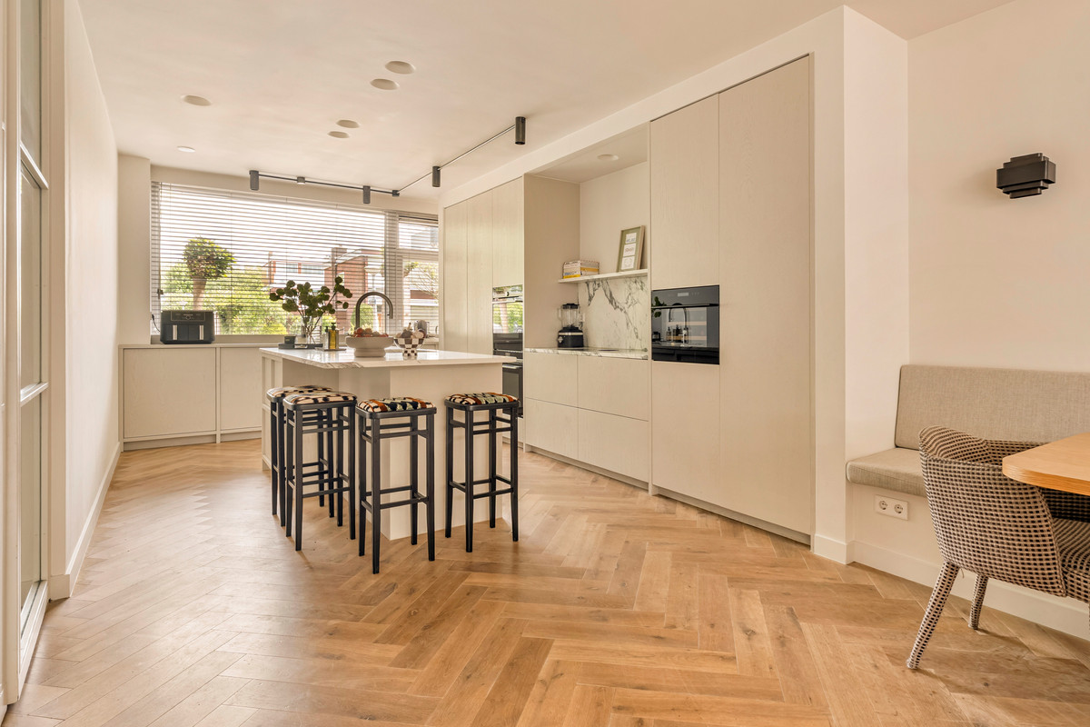 Tussenwoning te koop: Hillenraadt 32, Amsterdam