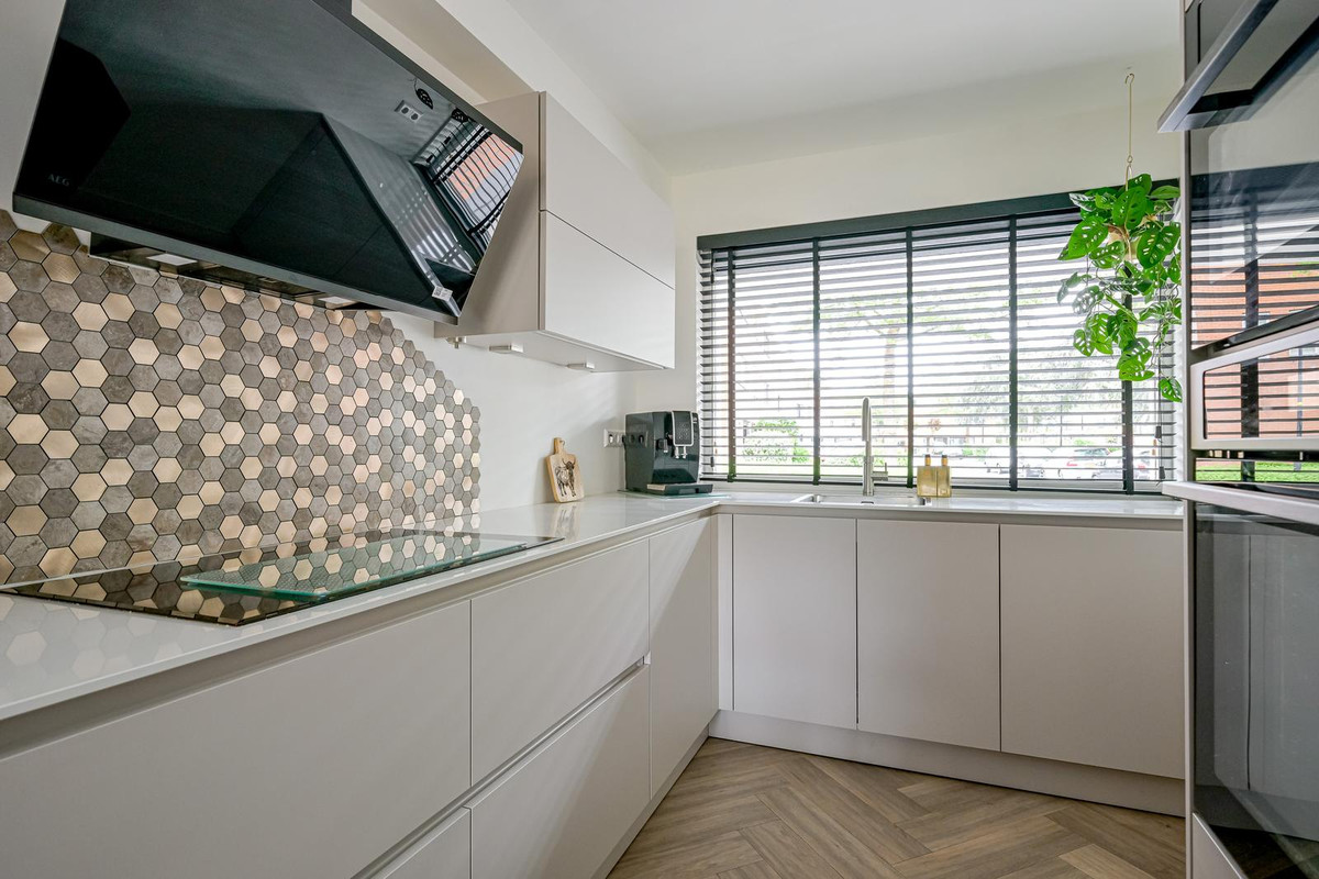 Tussenwoning te koop: Rie Beisenherzland 5, Heerhugowaard