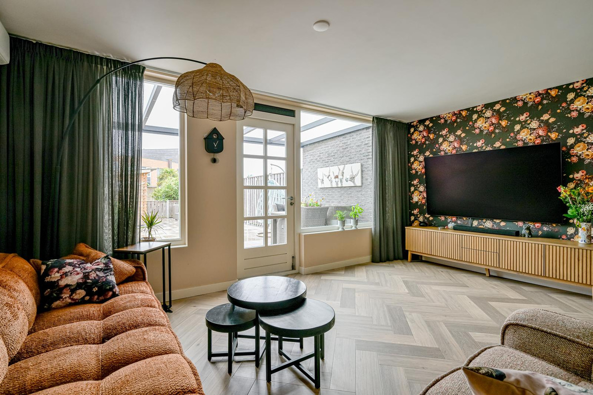 Tussenwoning te koop: Rie Beisenherzland 5, Heerhugowaard