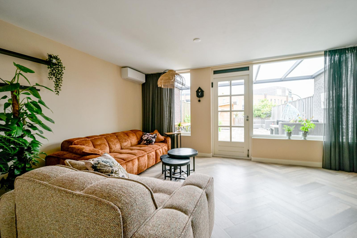 Tussenwoning te koop: Rie Beisenherzland 5, Heerhugowaard