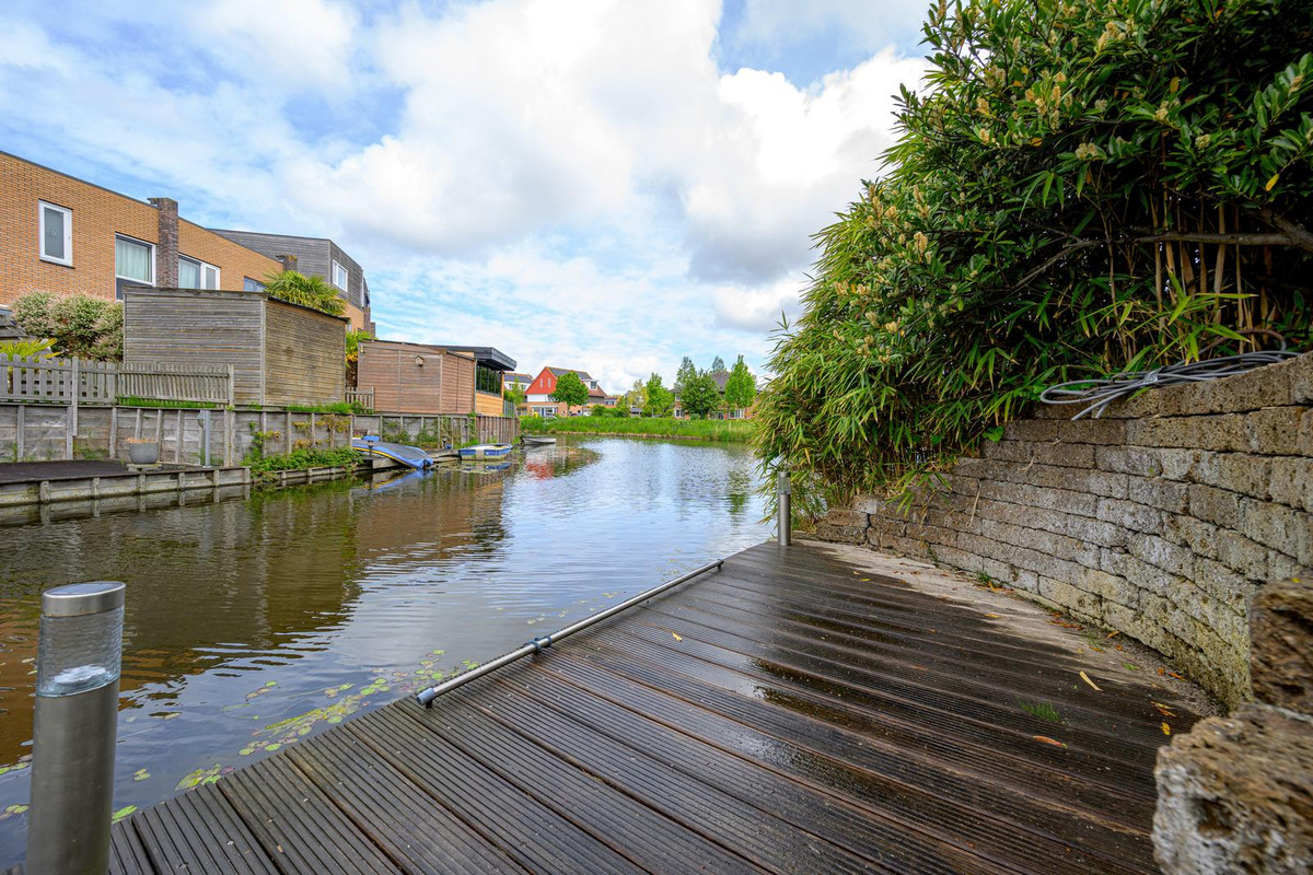 Tussenwoning te koop: Rie Beisenherzland 5, Heerhugowaard