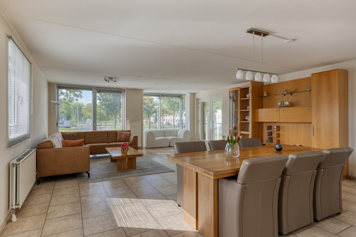 Appartement te koop: De Boulevard 203, Bergen Op Zoom