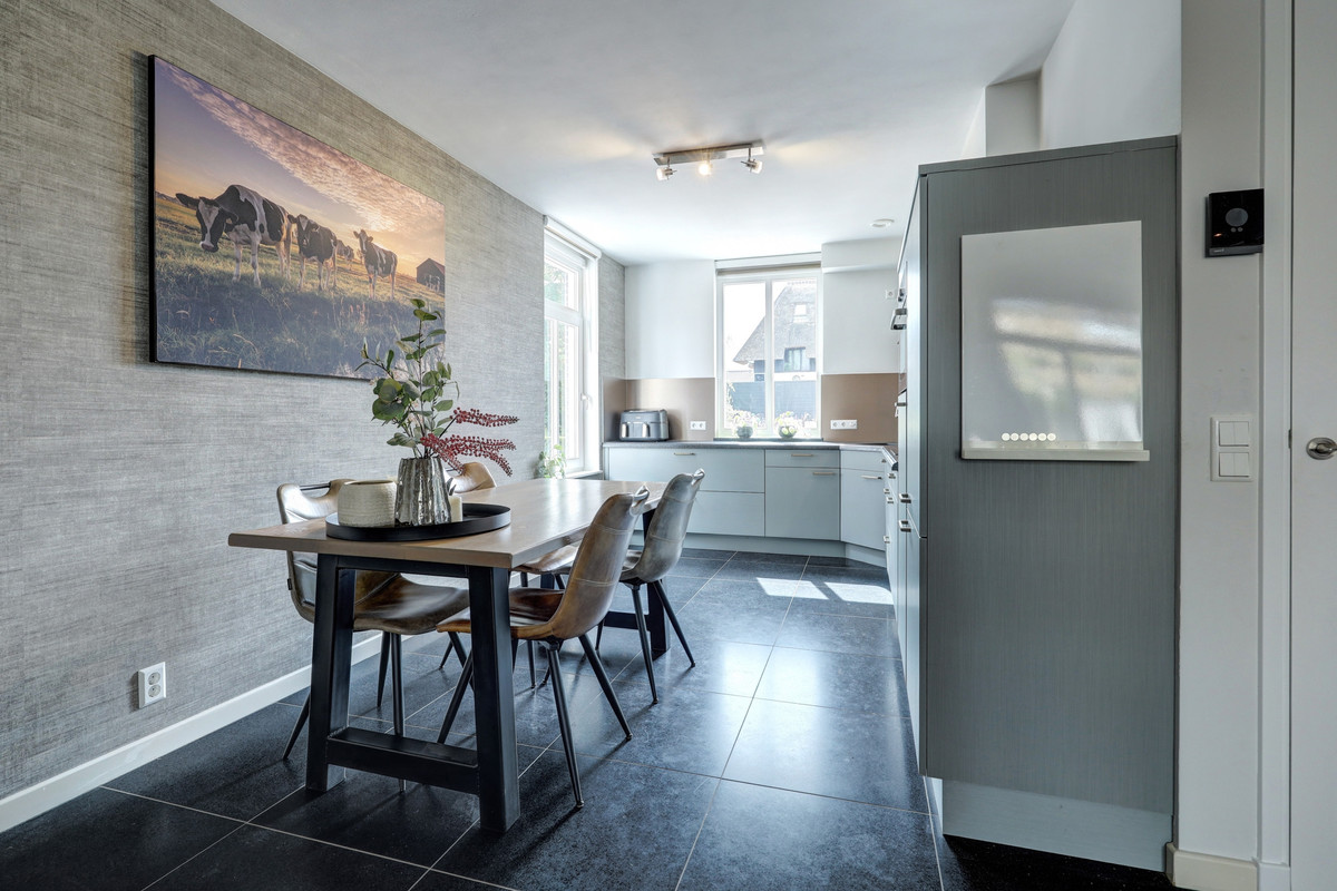Tussenwoning te koop: Voorthof 5, Riethoven