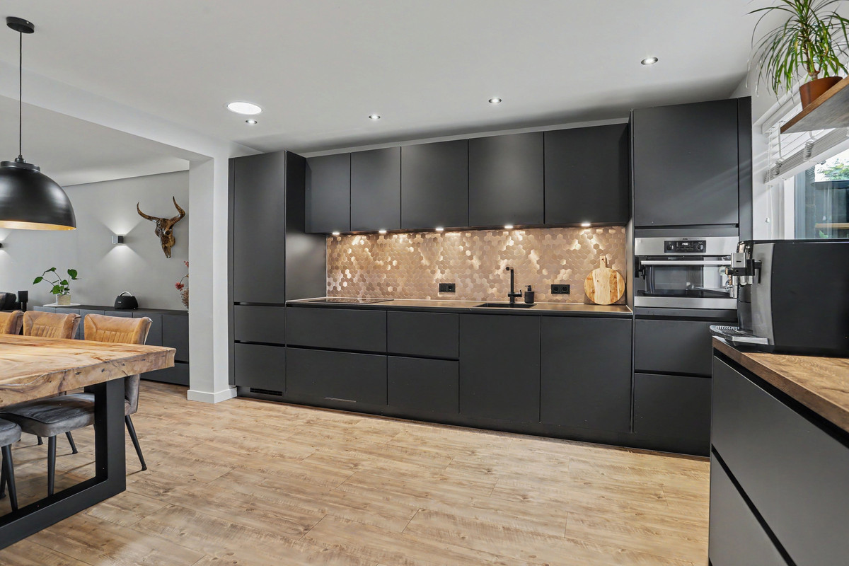 Tussenwoning te koop: Deneburg 12, Reusel