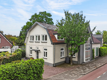 Hoofdweg 52