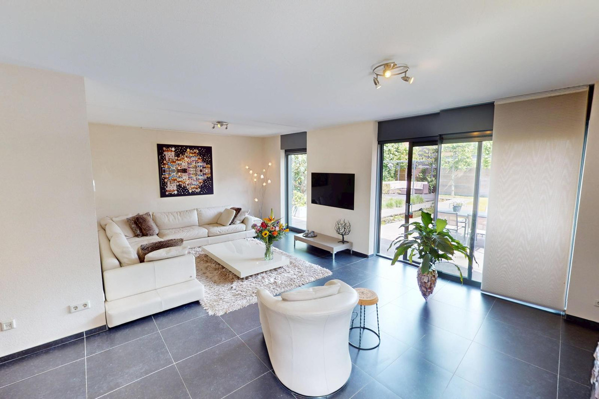 Vrijstaande woning te koop: Villa Dotterbloem 19, Waalwijk