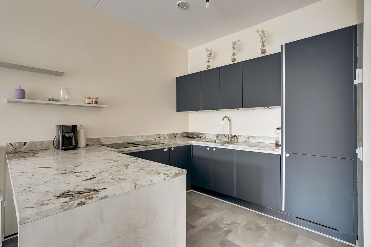 Appartement te koop: Nancy Zeelenbergsingel 24, Rotterdam
