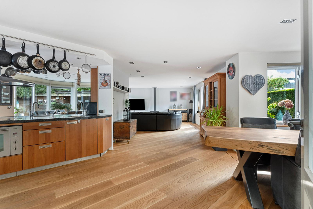 Vrijstaande woning te koop: Kameleonstraat 20, Almere