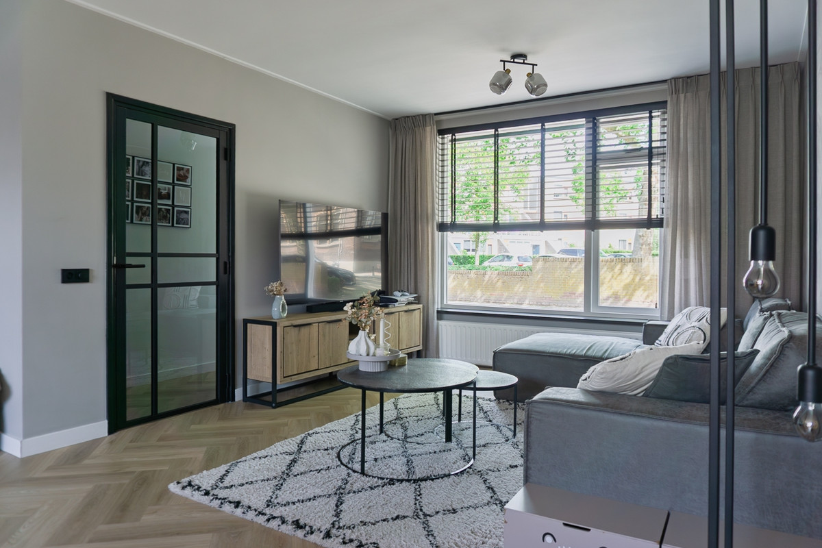 Tussenwoning te koop: Artilleriestraat 83, Bergen Op Zoom