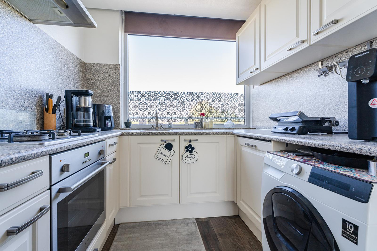 Appartement te koop: Roemer Visscherstraat 152, Vlaardingen