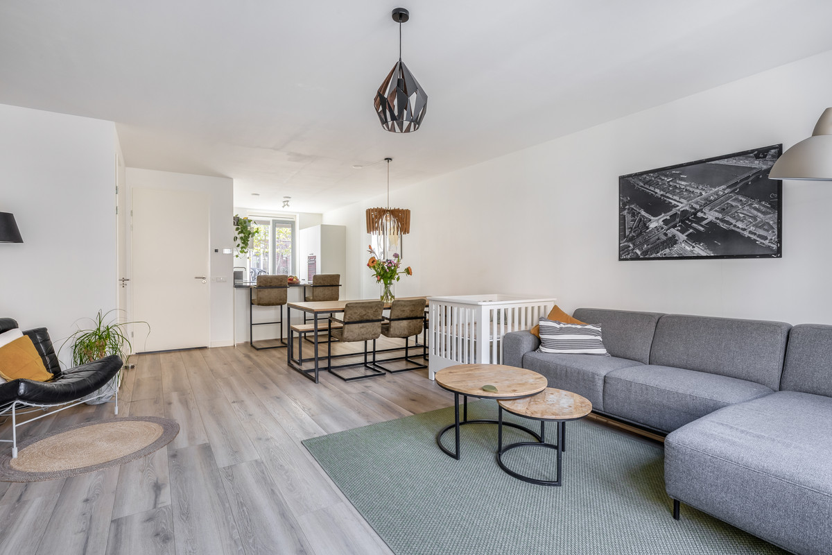 Tussenwoning te koop: Tapstraat 8, Rotterdam