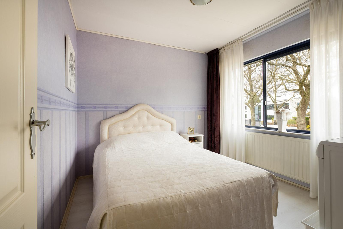 Tussenwoning te koop: de Leemput 11, Halsteren