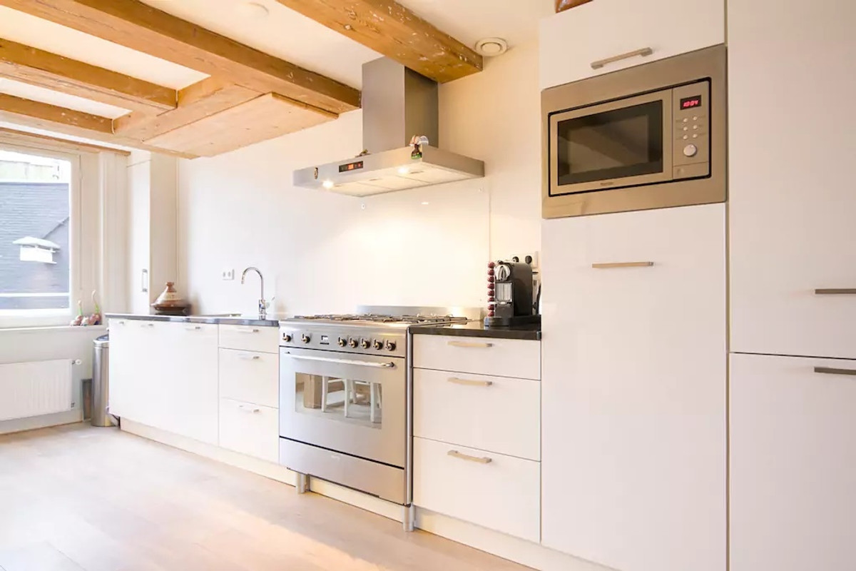 Appartement te huur: Singel 25F, Amsterdam
