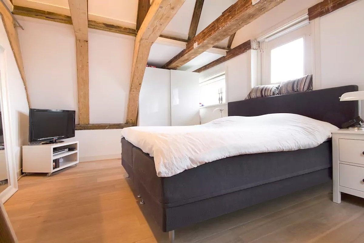Appartement te huur: Singel 25F, Amsterdam