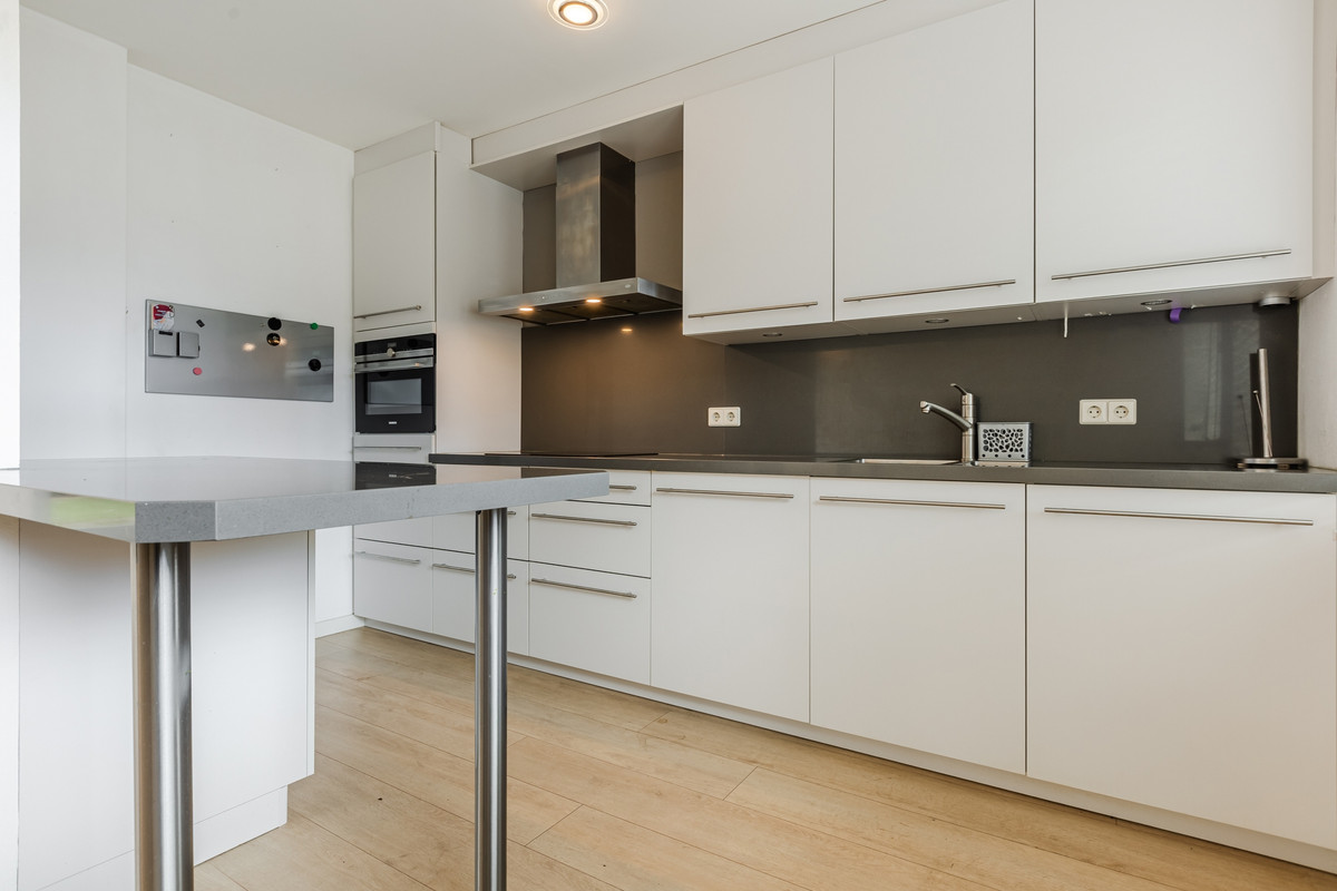 Hoekwoning te koop: Kometenlaan 77, Bergen Op Zoom