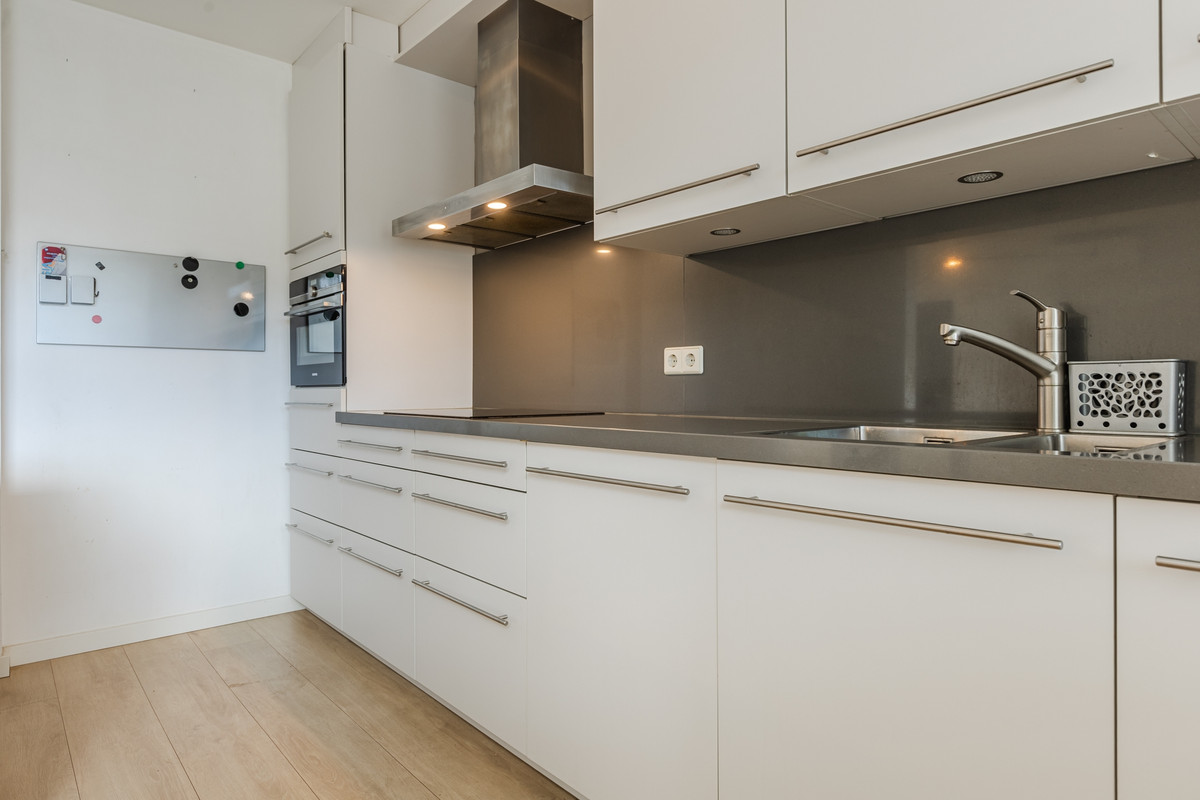 Hoekwoning te koop: Kometenlaan 77, Bergen Op Zoom