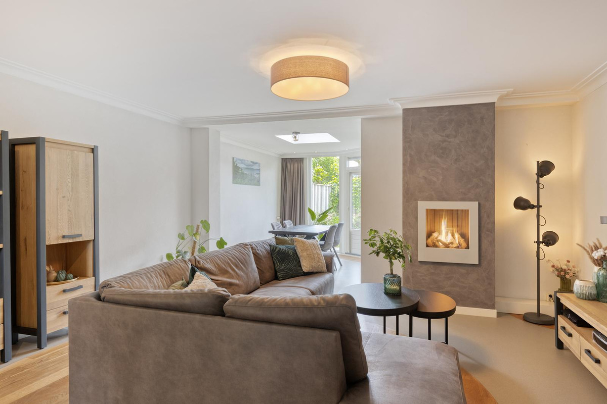 Tussenwoning te koop: Acaciastraat 10, Geffen